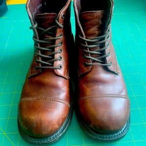LAX Goodyear Welted Leather Ankle Boots. Youth size 6.